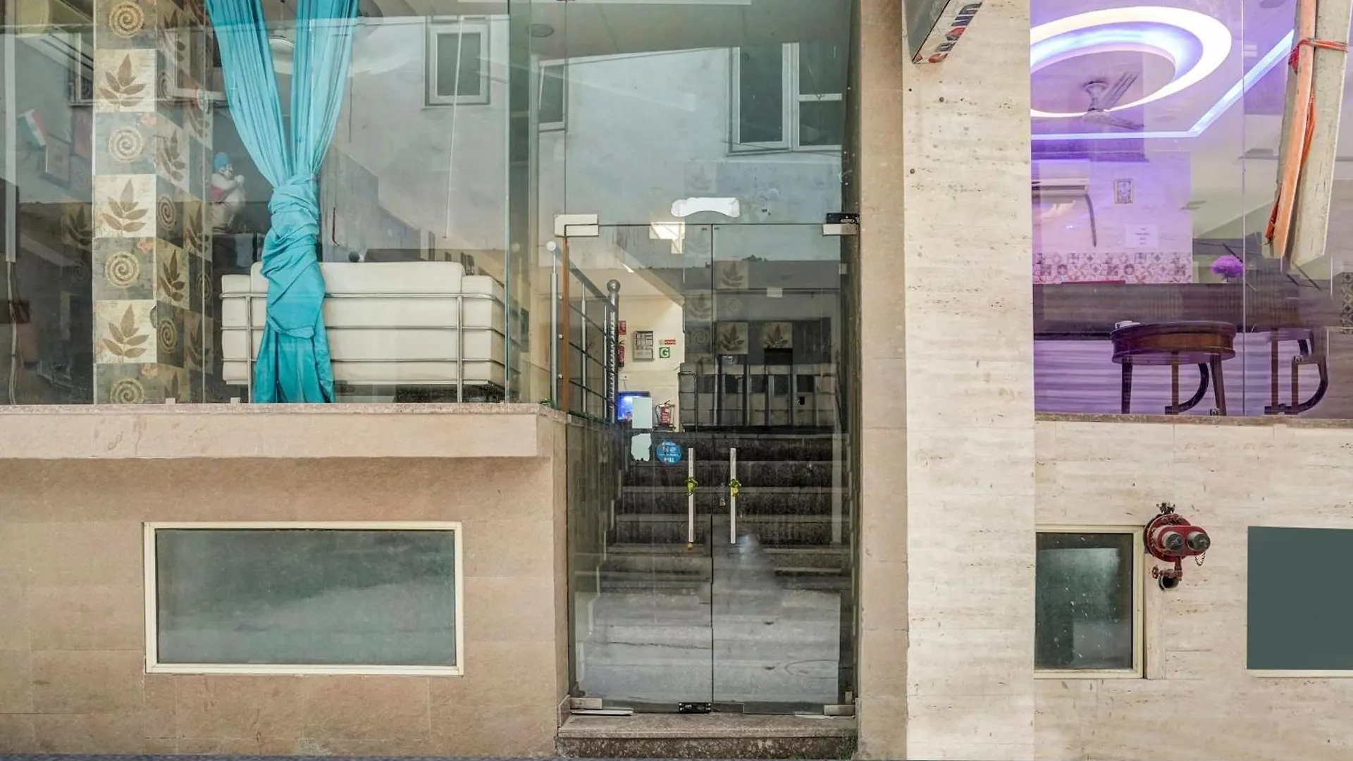 Collection O Mahipalpur Near Igt Airport Hotel New Delhi